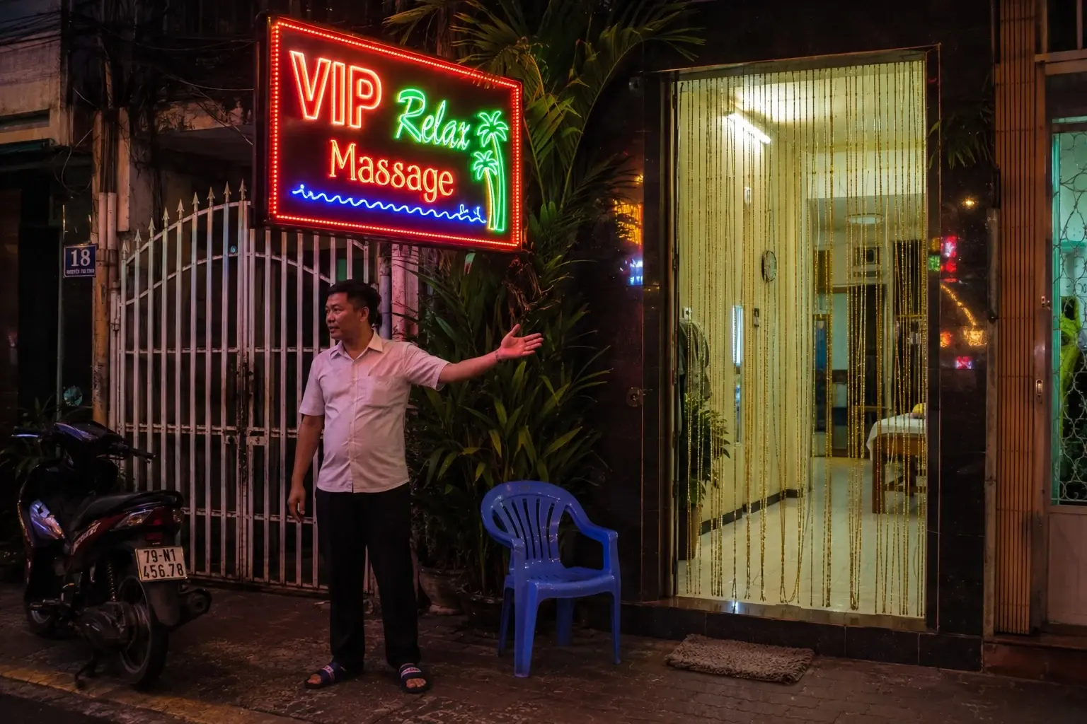 VIP Relax Massage Nha Trang entrance at night